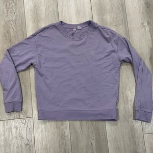 Lavender crewneck
